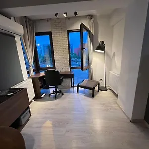 Studio Downtown Bucureşti